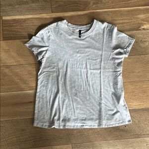 UGG Light Gray Women's Short Sleeve Tee